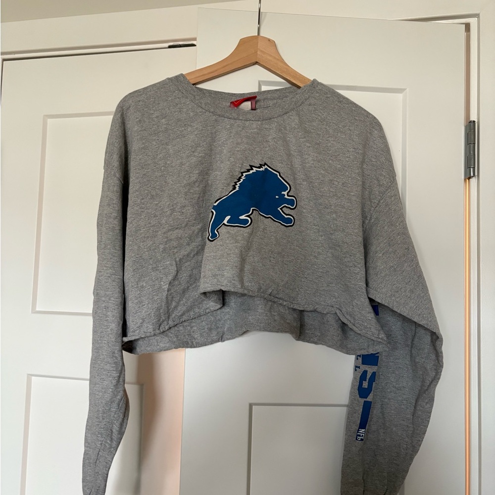VINTAGE DETROIT LIONS LONG-SLEEVE CROP